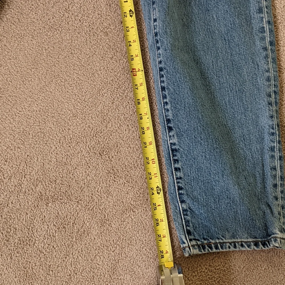 Vintage women's classic Levi jeans 550, as new 14 Miss, 31 waist, 28 1/2 length